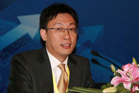 国泰君安总裁陈耿辞职演讲：一生至少有一次，为某个人忘了自己