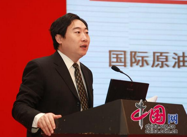 专家：作为油价下调受益国 中国不该高兴得太早