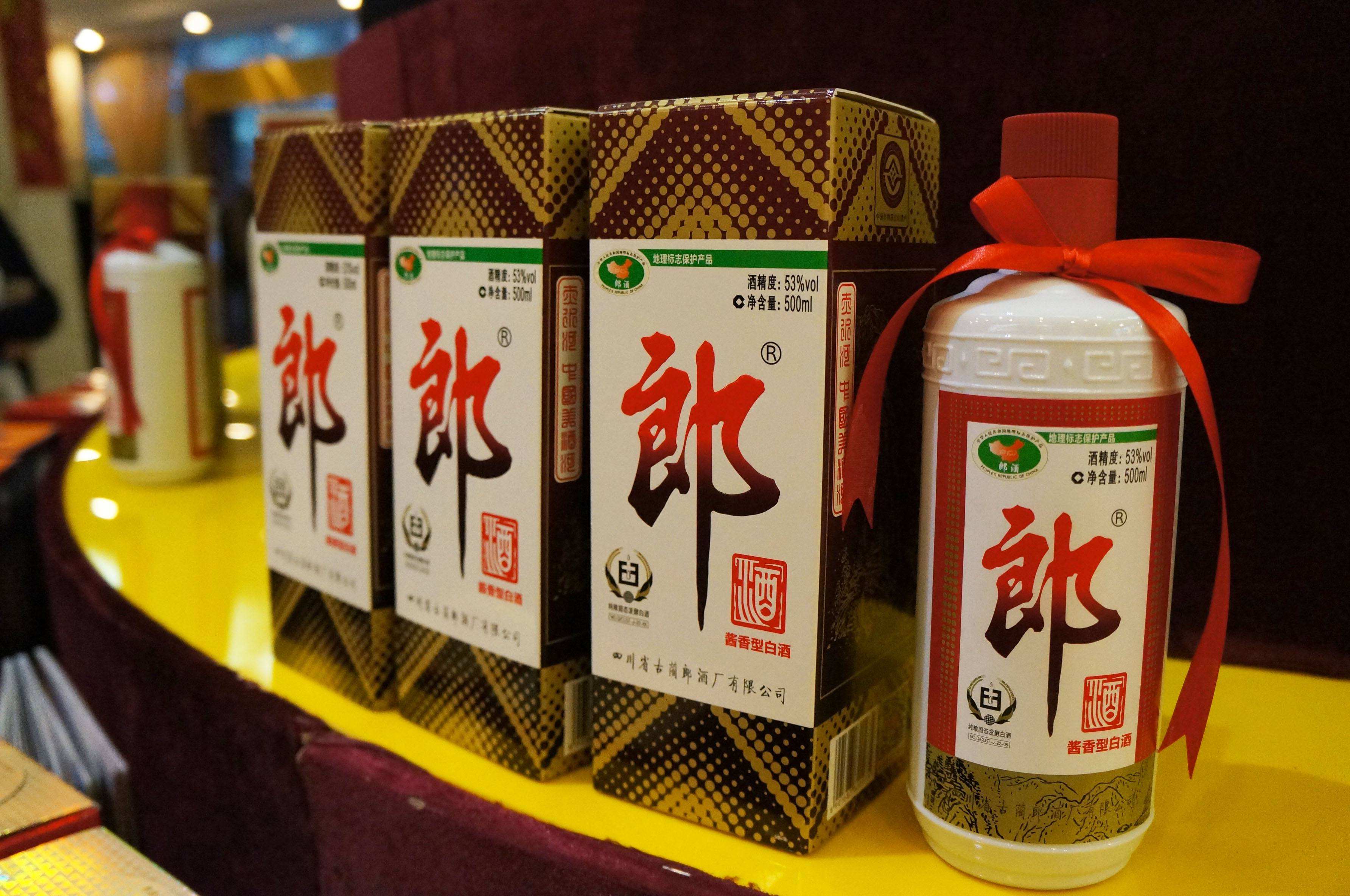 IPO前夕，郎酒落选四川民企百强！入围门槛营收13亿，郎酒自称有100亿