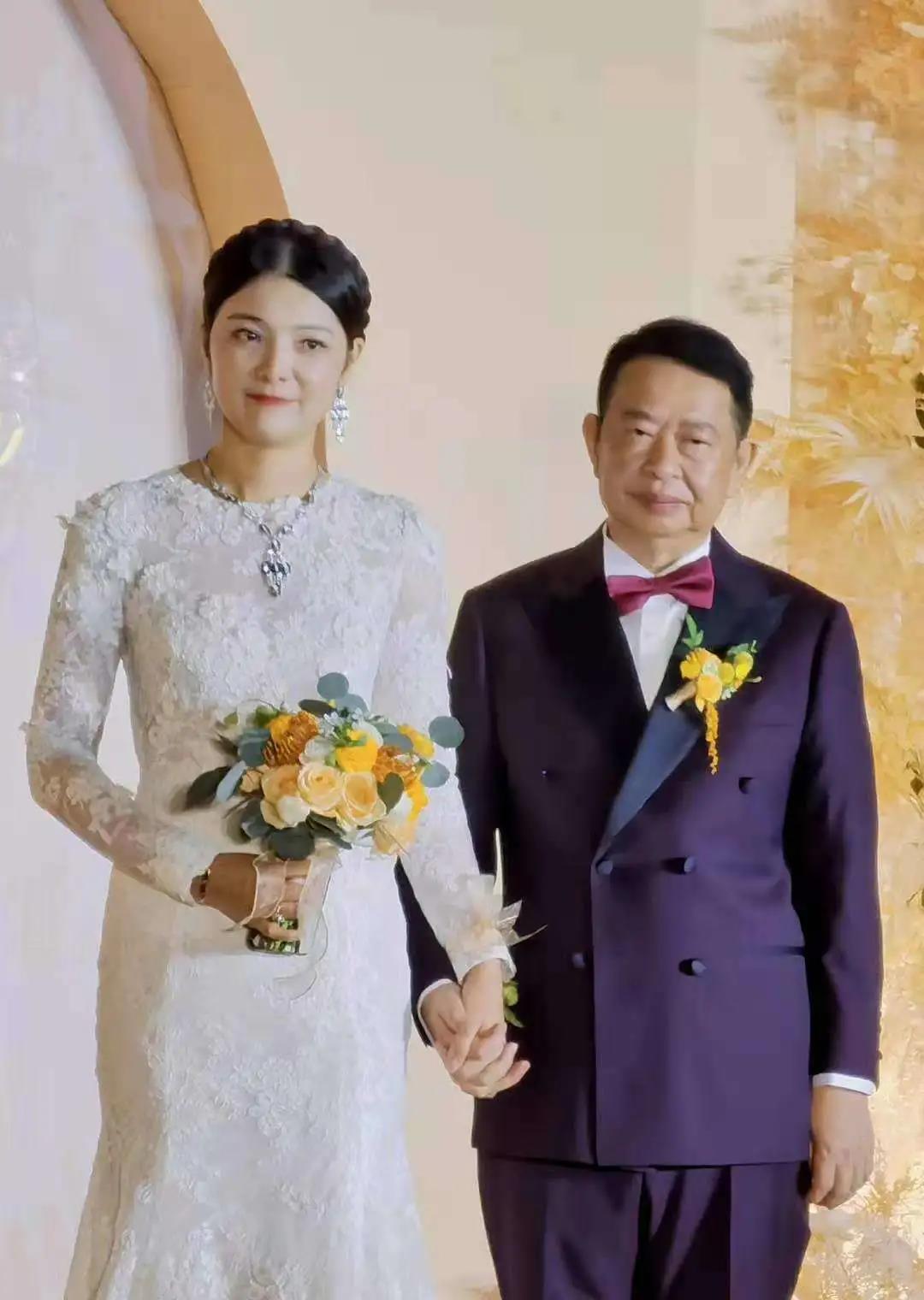 紫金矿业董事长再婚：男63岁，女38岁