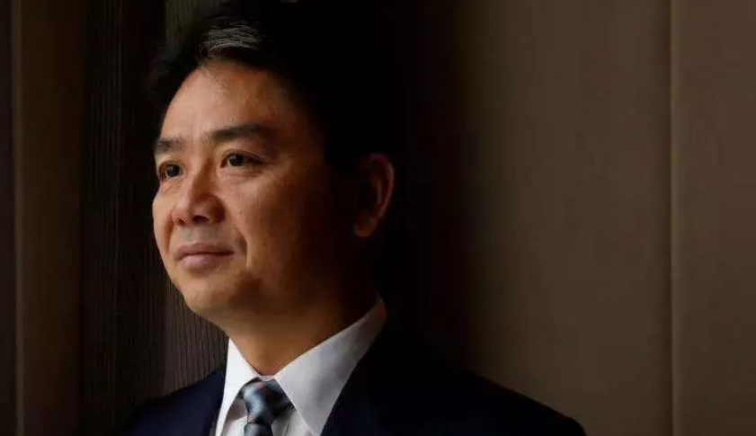 刘强东发内部信：副总监级别以上降薪，为员工提供购房无息贷款