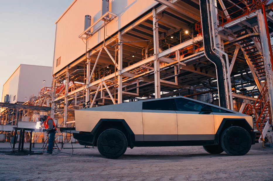 马斯克又成了！特斯拉首座锂精炼厂光速投产，将成北美最大锂加工商