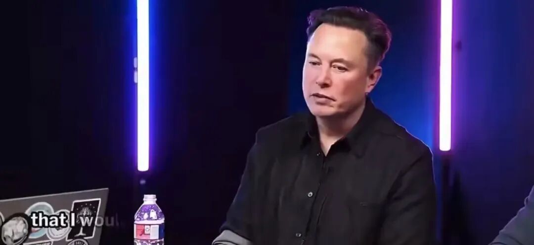 马斯克3小时猛料访谈：机器人、太空算力与中美制造业的终极对决（核心观点）