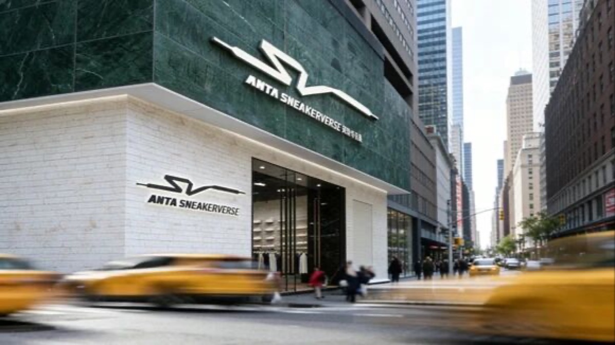 向上而生 | “始祖鸟风波”后的安踏考题