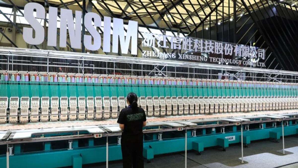 “缝纫机”进A股，先分掉7亿再搞钱